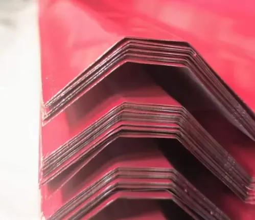 रंग लेपित नालीदार प्रीपेंटेड गैल्वनाइज्ड स्टील धातु छत शीट